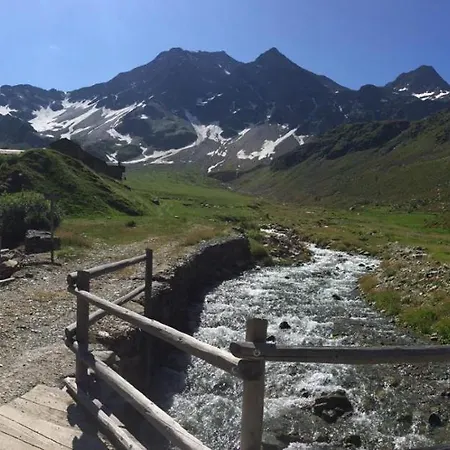 Ostello Stelvio Bormio *