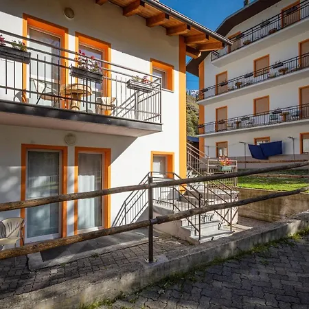 - Bormio - Livigno - Santa Caterina - Stelvio Sondalo