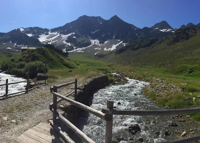 Hostel - Bormio - Livigno - Santa Caterina - Stelvio *