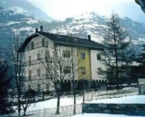 - Bormio - Livigno - Santa Caterina - Stelvio * Sondalo