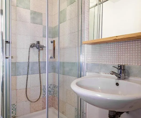 Hostel - Bormio - Livigno - Santa Caterina - Stelvio